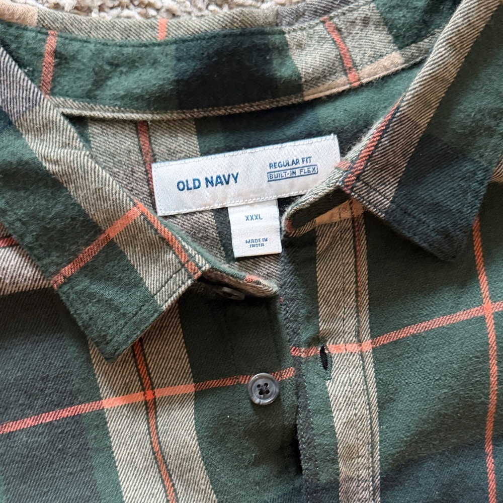 Old Navy Men's Plaid Button-Down Shirt in Green and Tan - Picture 2 of 3